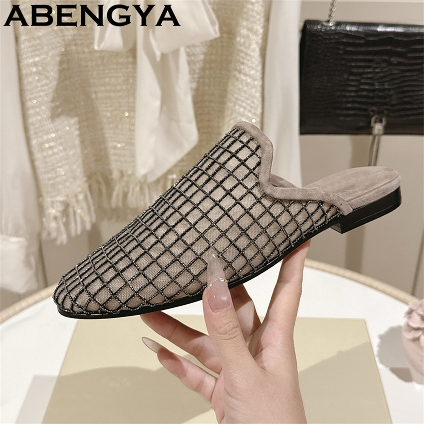 Ethnic Fashion Women - Błyszczące, koronkowe, siateczkowe klapki damskie z